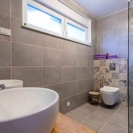 Nyaraló Zara By Interhome *